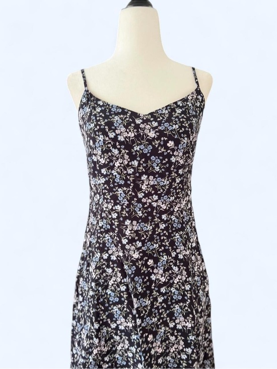 Uniqlo Dresses & Skirts - Cottagecore Uniqlo Black Floral Summer Midi Dress XS